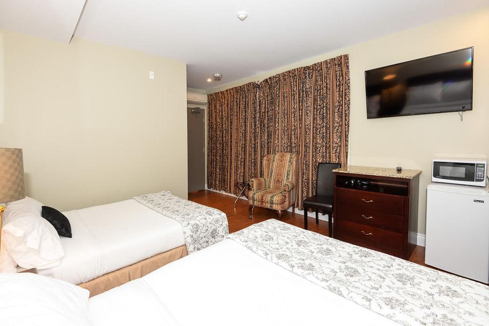 Ottawa Inn Hotel מראה חיצוני תמונה