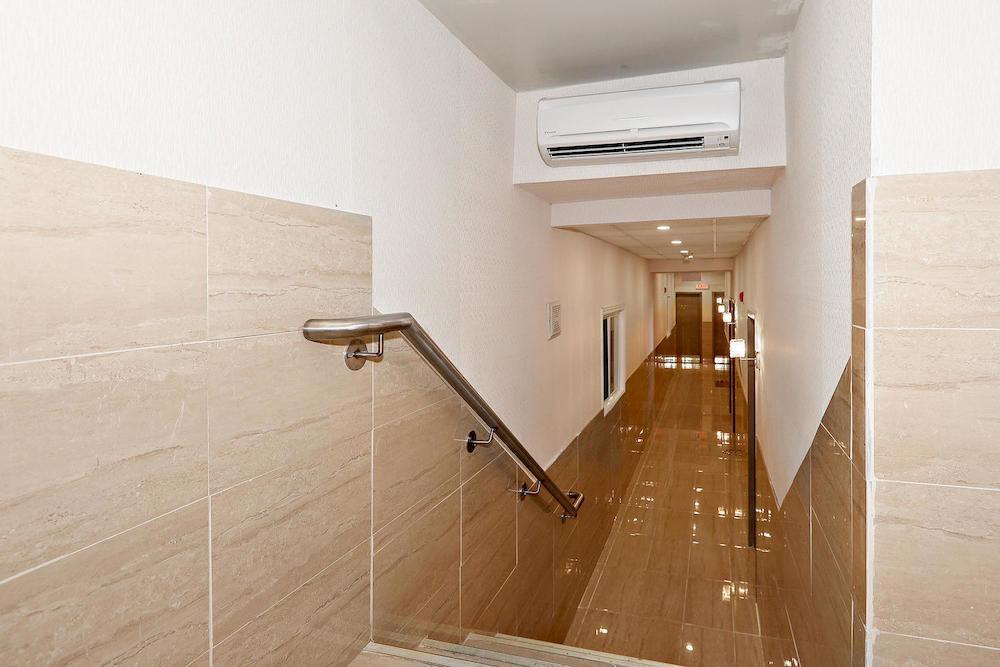 Ottawa Inn Hotel מראה חיצוני תמונה