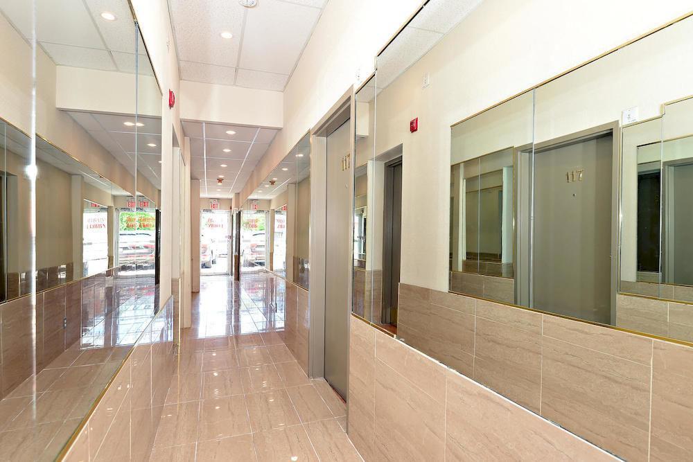 Ottawa Inn Hotel מראה חיצוני תמונה