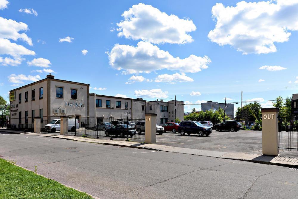 Ottawa Inn Hotel מראה חיצוני תמונה